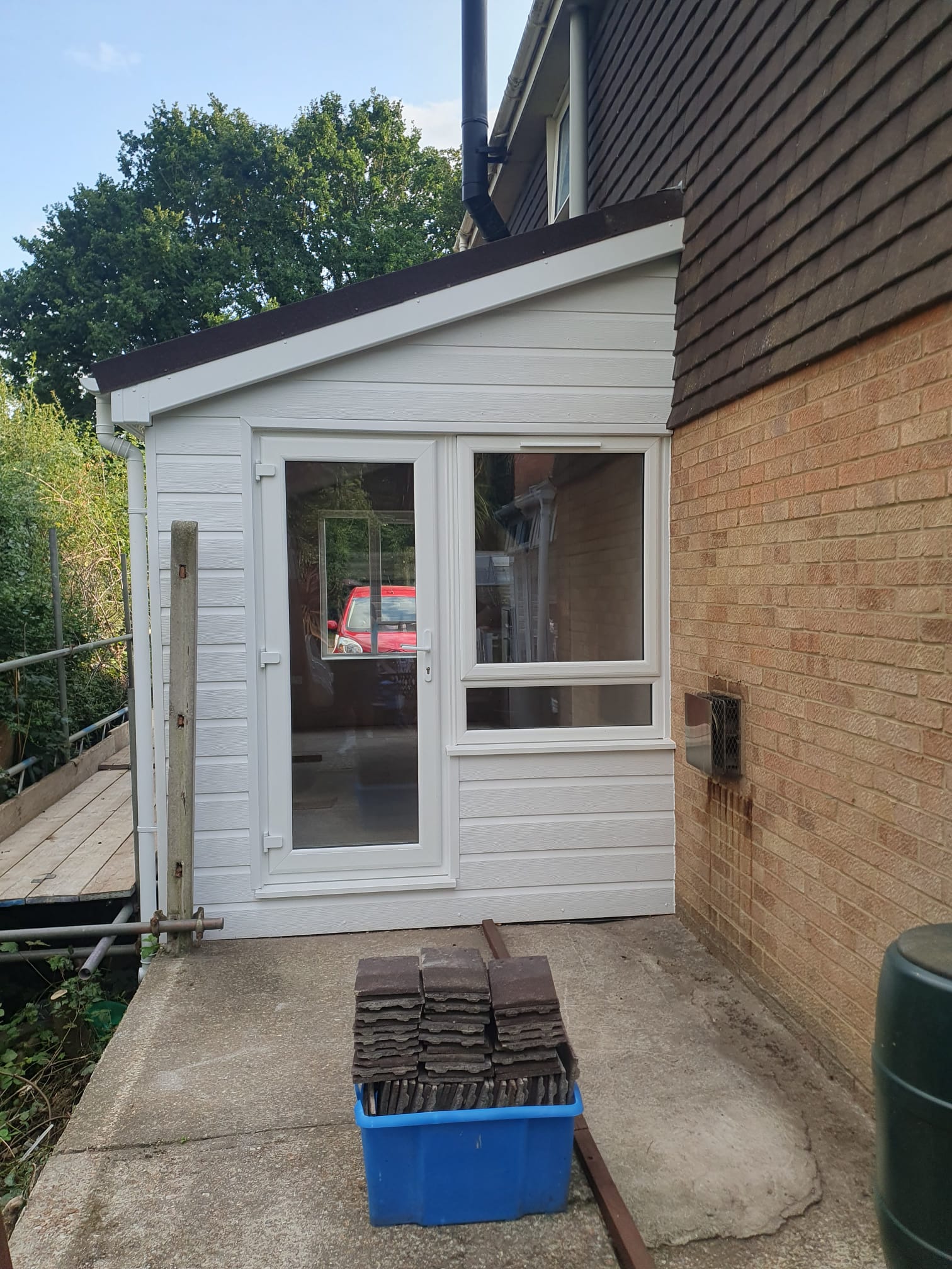 Ashford Solid Roof Conservatories - Lean-to Conservatory Design in Ashford, Kent